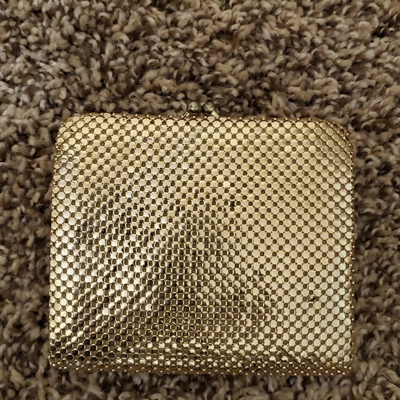 Vintage Gold Mesh Wallat with Coin purse - Picture 2 of 5